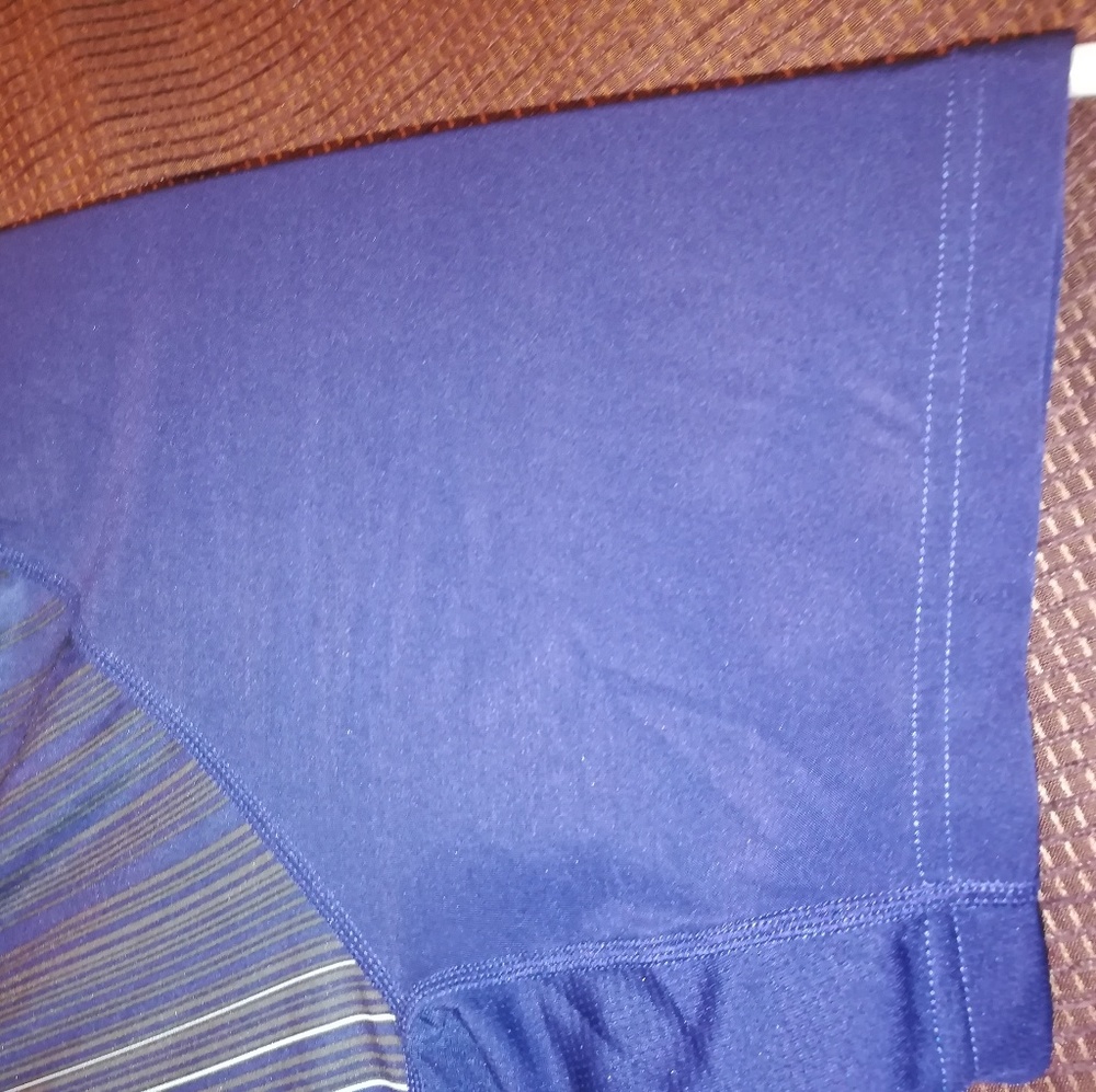 XL - Nike DriFit Tennis Shirt - Picture 4 of 7